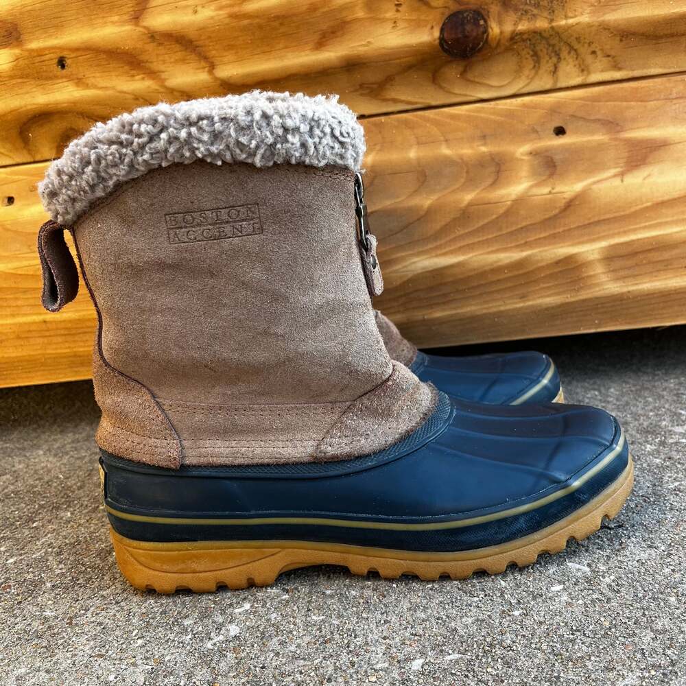 Boston Accent Women's Red Suede Lace-Up Winter Duck Boots
